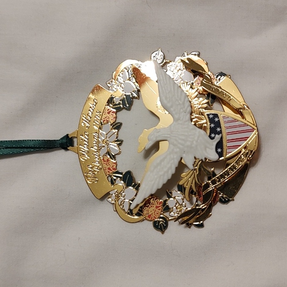 The White House Historical Association 1998 Christmas Ornament